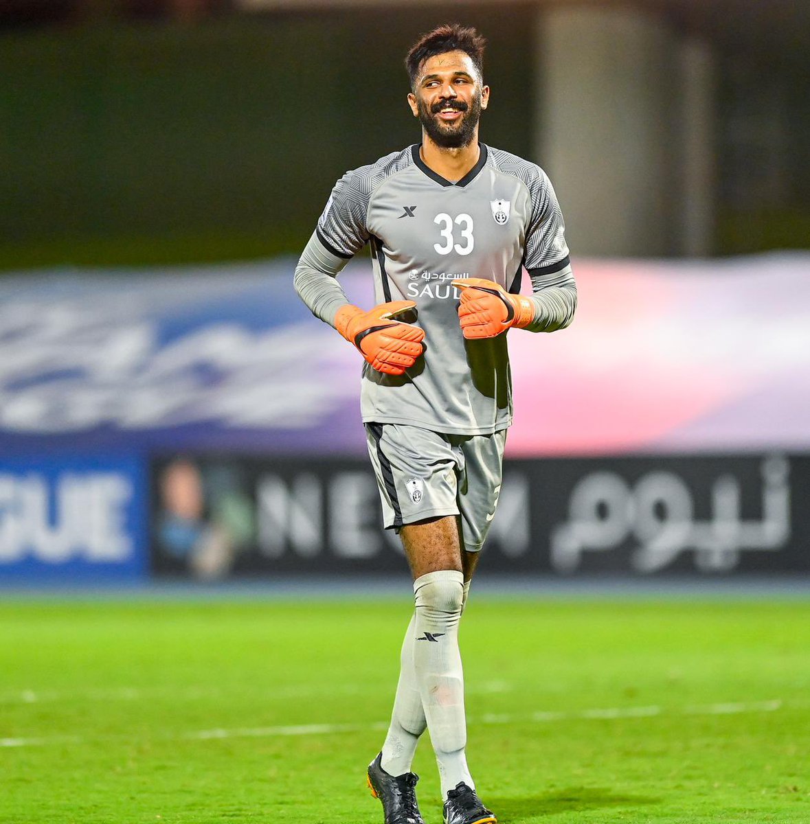 ❇️

الكابتن محمد العويس يقدم 25 بطاقة عضوية لجمهور #الأهلي و السحب سوف يكون من الرتويت ..
#الأهلي_يحتاجكم