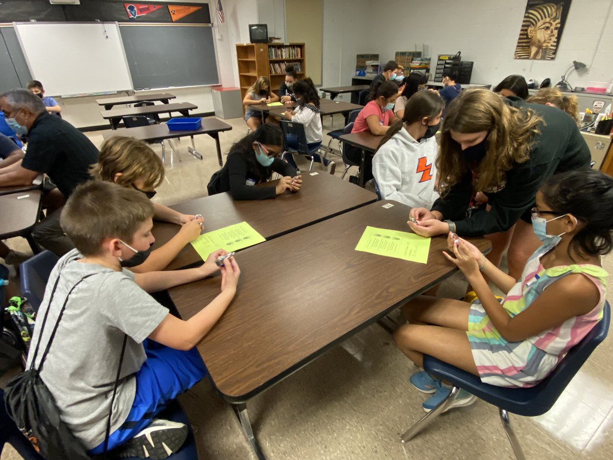 Amazing first day with our newest Meyzeek Bears! #CampeMeyzeek #RiseUp #BearPRIDE <a href="/MeyzeekMiddle/">@MeyzeekMiddle</a>