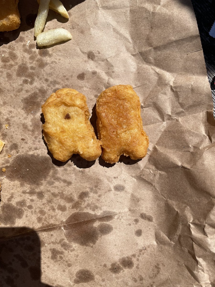 nf0kho's tweet photo. these nuggets look sussy https://t.co/OiyGgdGaDo