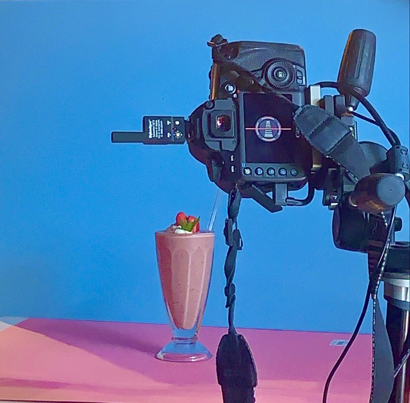 VistroBurger's tweet photo. BTS of our newest photoshoot!🍓 
Vistro Burgers 100% Plant-based shakes are ready for your order. 

Order now in NYC: https://t.co/kAxDpnpUeu https://t.co/ZmAvRXl78o