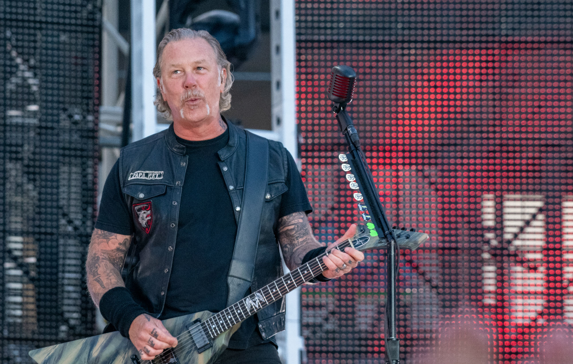 Happy 58 birthday to Metallica\s James Hetfield! 
