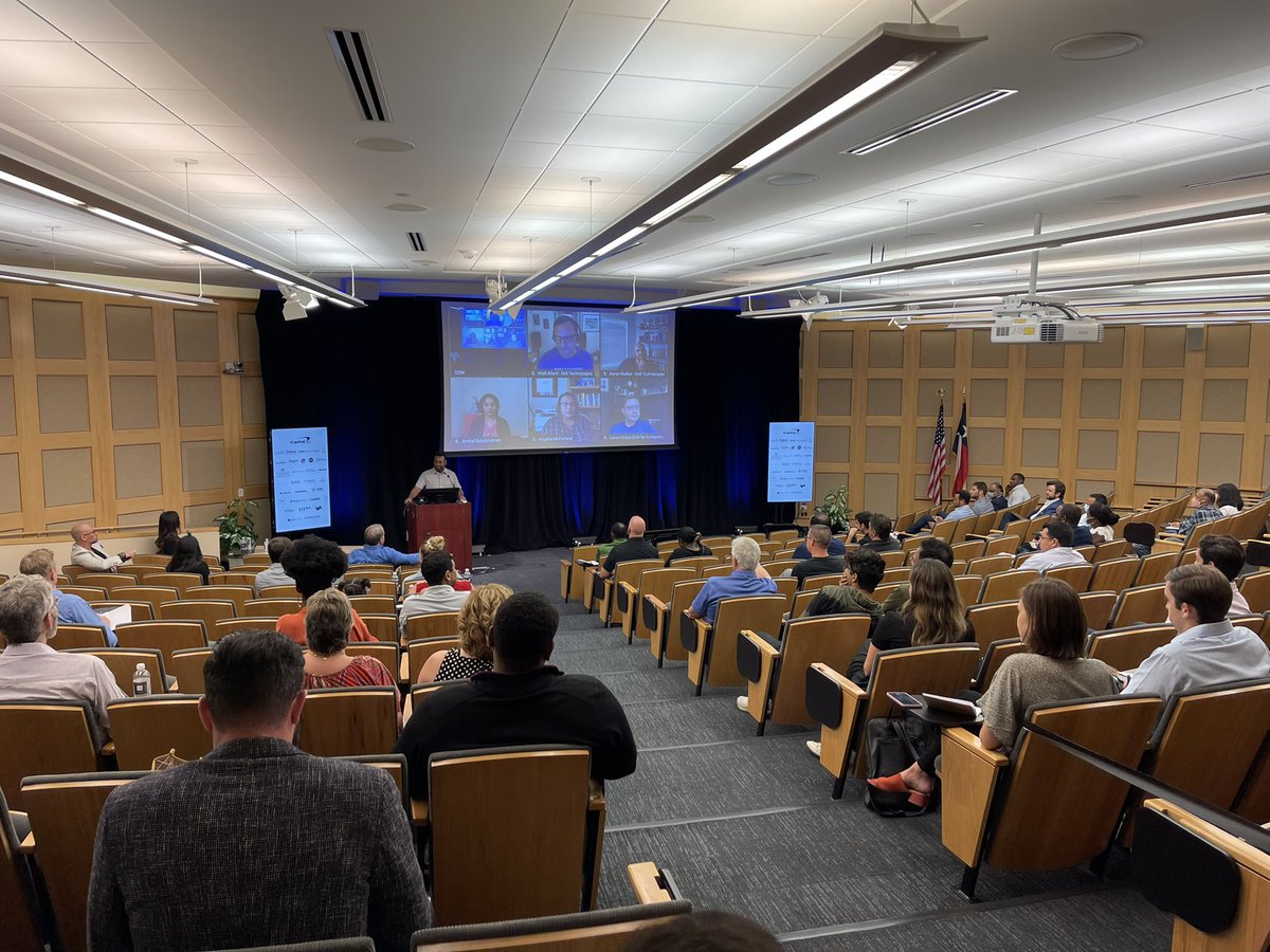 TranLisaP's tweet photo. @DellTech Pitch Competition is underway at #DSW21 @SMUCox https://t.co/43udnmfWIe