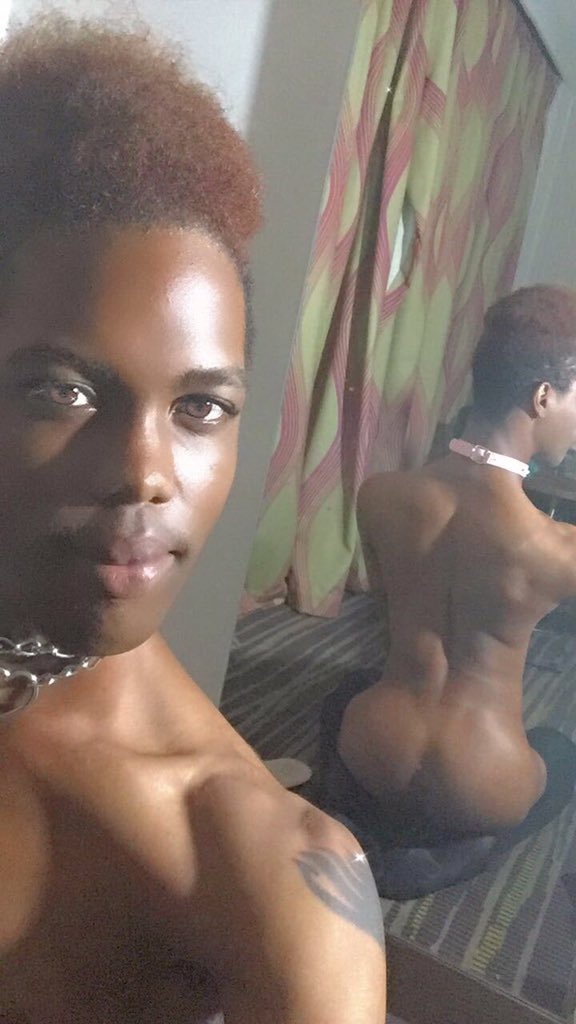 What’s that I see in the mirror ?????? https://t.co/d3tkyIQhlB
