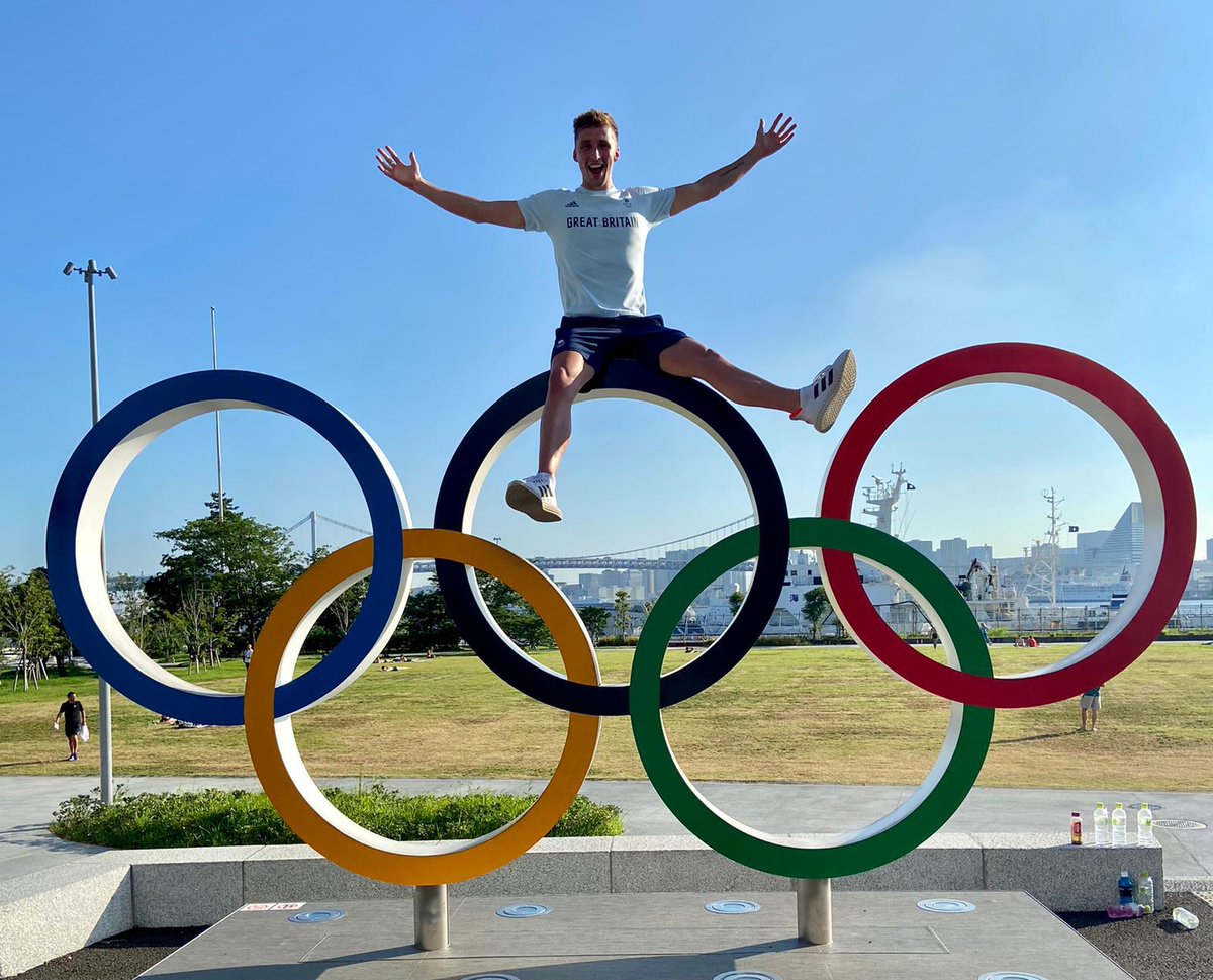 ericaproofreads's tweet photo. @Darling_Jeeling Dan Jervis, now ranked number 5 in the world in 1500m swimming. Great guy. :) https://t.co/wTAgILRwKw