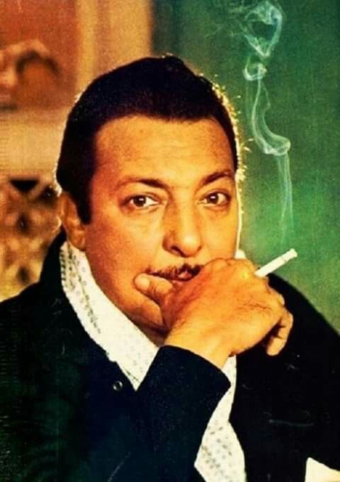 تزوج 5 مرات وأصيب بالسرطان وقاطعه والده لهذا السبب.. حكايات عن الدنجوان رشدي أباظة للمزيد