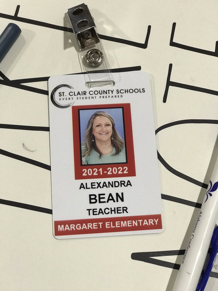 Lexie_Bean1's tweet photo. Today was a busy day for our house! I had new teacher orientation & learned all the things St. Clair County. Addie is officially a SMS Tiger! Watch out 6th grade here she comes! β€οΈβ€οΈ @sccboe #themustangway #mustangfamily #springvilletigers https://t.co/jKwY5QbcDz