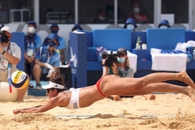 from @VBMagazine   incredible #beachvolleyball action from #Tokyo2020 https://t.co/EsHVsBfGNH<a class="tags" target="_blank" title="On Twitter" href="/?out=eyJ0eXAiOiJKV1QiLCJhbGciOiJIUzUxMiJ9.eyJpYXQiOjE3MjQ5ODYyMDcsImlzcyI6InR3cG9ybnN0YXJzLmNvbSIsIm5iZiI6MTcyNDk4NjIwNywiZXhwIjoxNzU2NTIyMjA3LCJyZWRpcmVjdF91cmwiOiJodHRwczovL3R3aXR0ZXIuY29tL1ZCTWFnYXppbmUifQ.yc-_oCbvbRMbe5QWHxkWyHhrRp8b2wpP8sQPoJJ_OLhvkZJQZylCb4B0G-KzV41pT3E2N_qy9kFu8NC7bvbD1Q">@VBMagazine</a><a href="/tag/beachvolleyball"class="tags">#beachvolleyball</a><a href="/tag/tokyo2020"class="tags"><span>#tokyo2020</span></a>