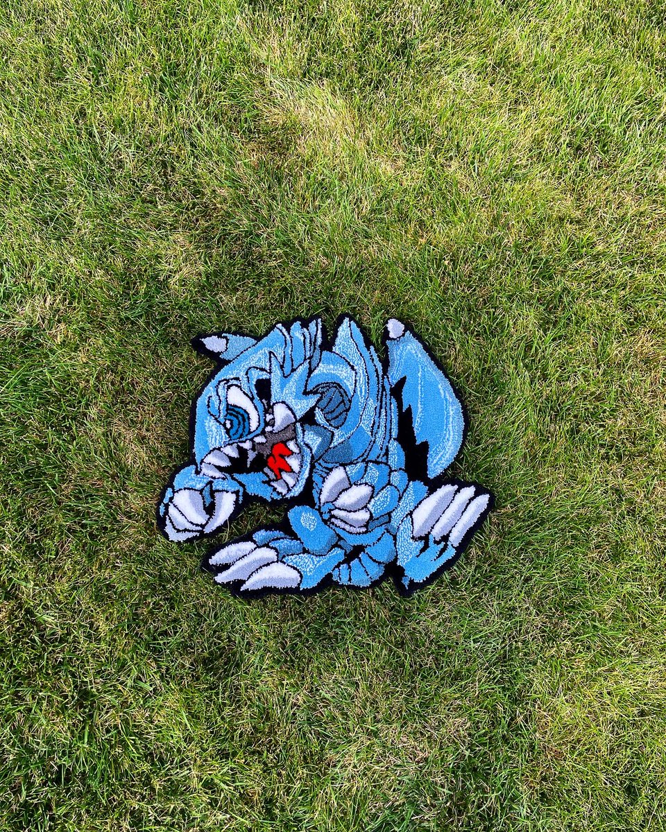 WereMisguided's tweet image. This rug goes crazy!