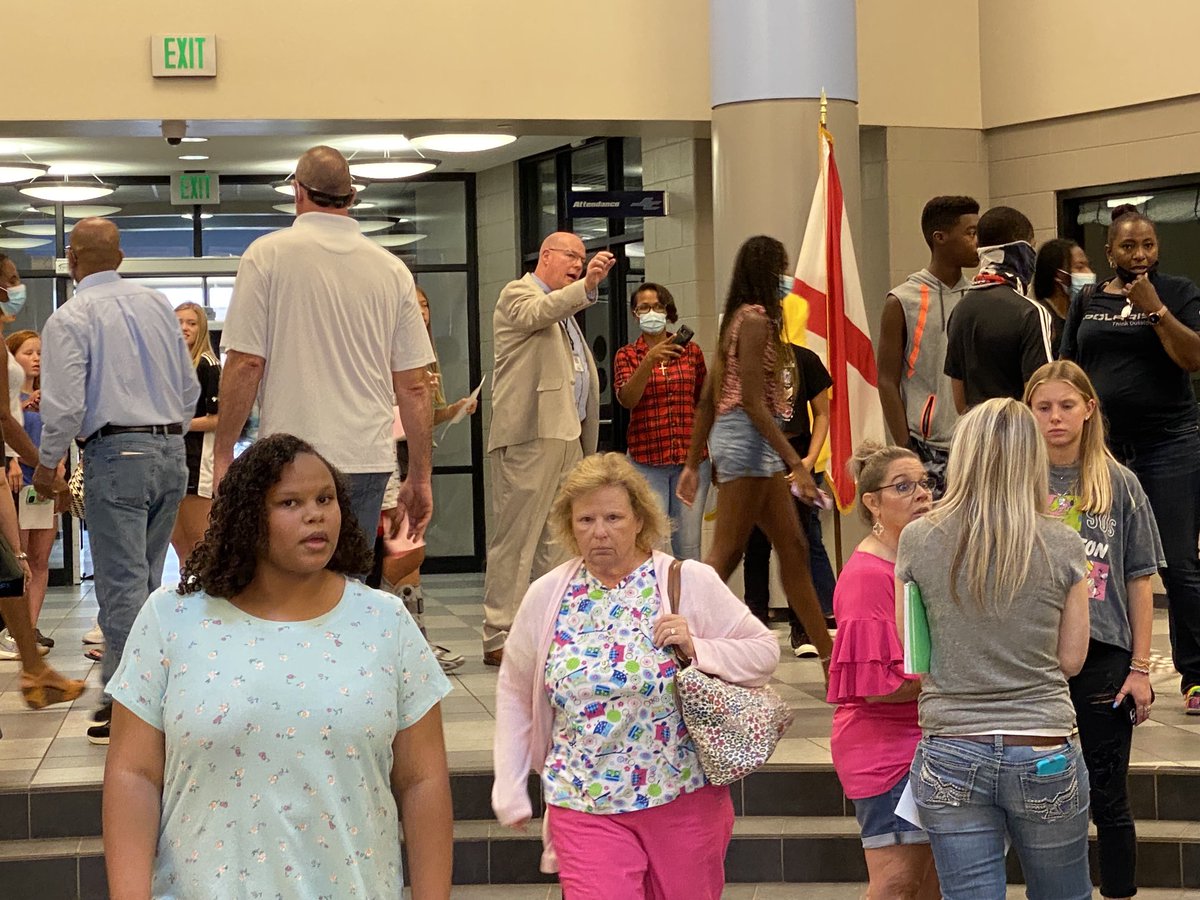 James Clemens’ fearless leader, Dr. Clayton, meeting many new and returning students tonight at James Clemens Open House. #MCSlearn