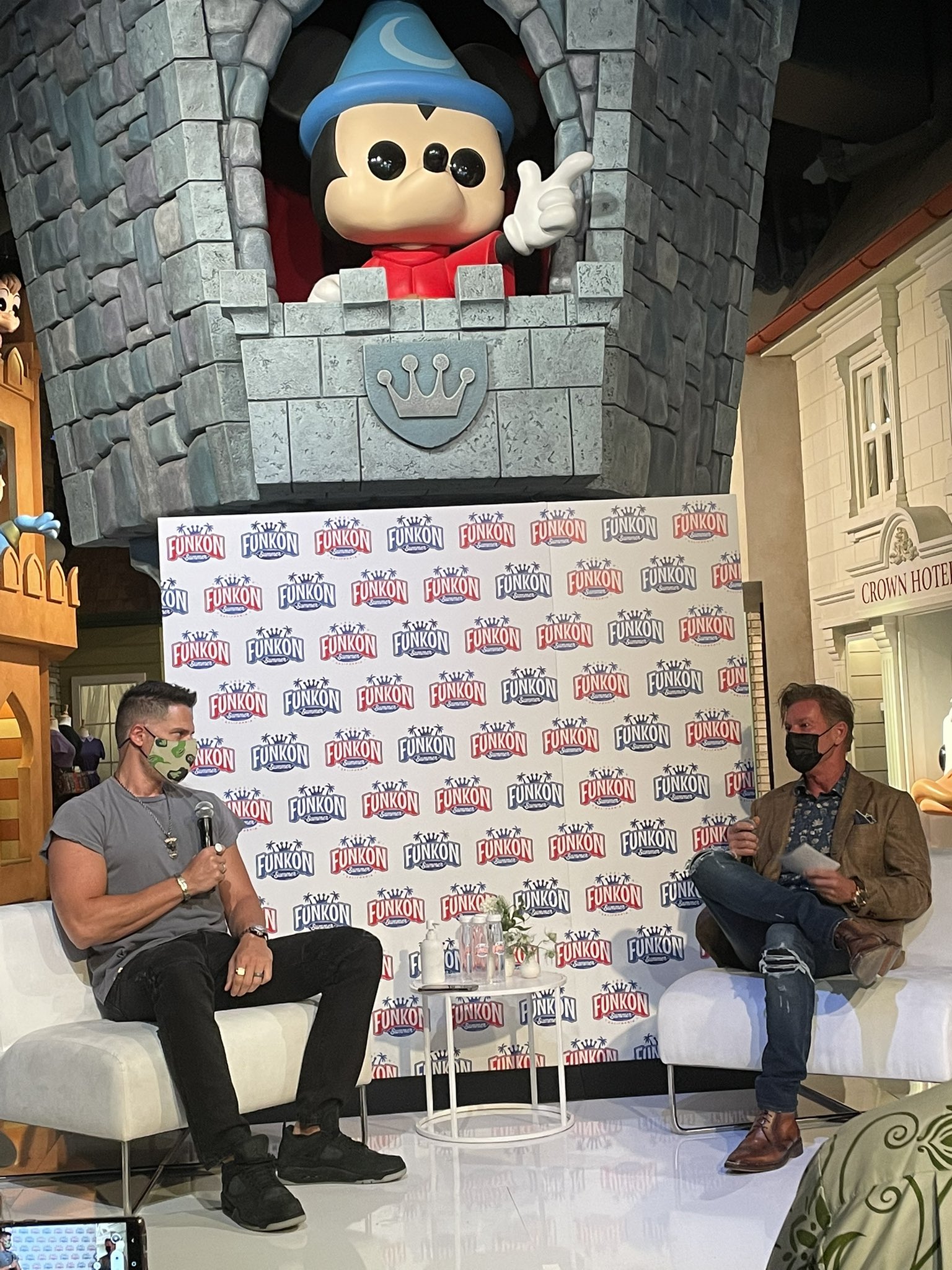 411MANIA on Twitter: "Joe Manganiello chats with @OriginalFunko CEO