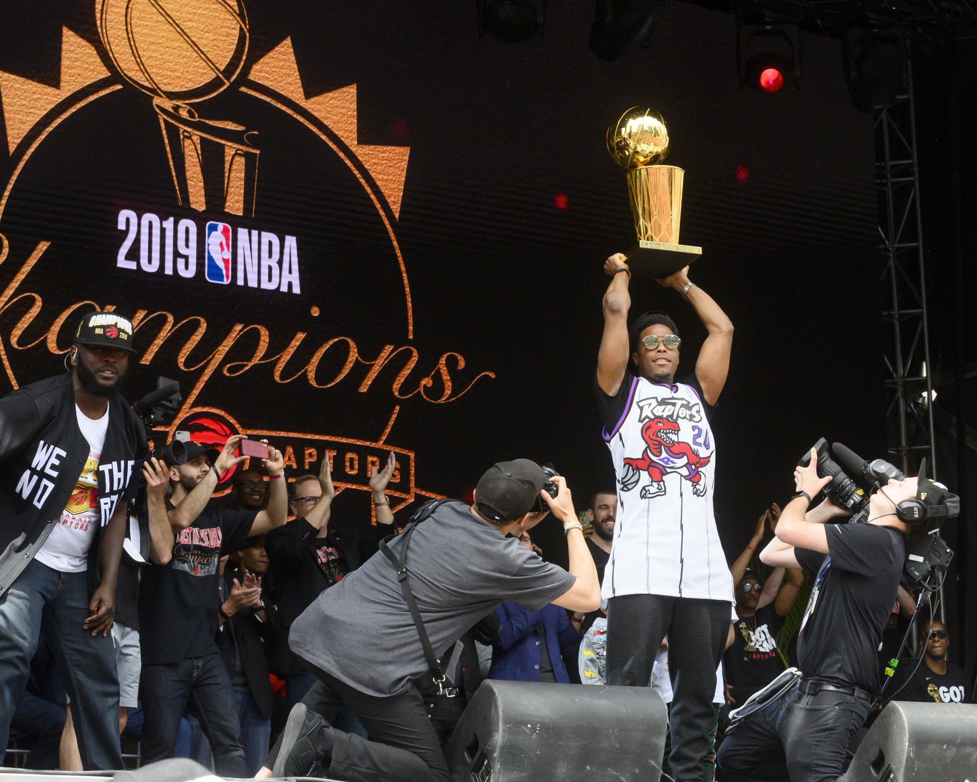 John Tory's Raptors Jacket Is Making A Comeback After The Teams Loss Last  Night - Narcity