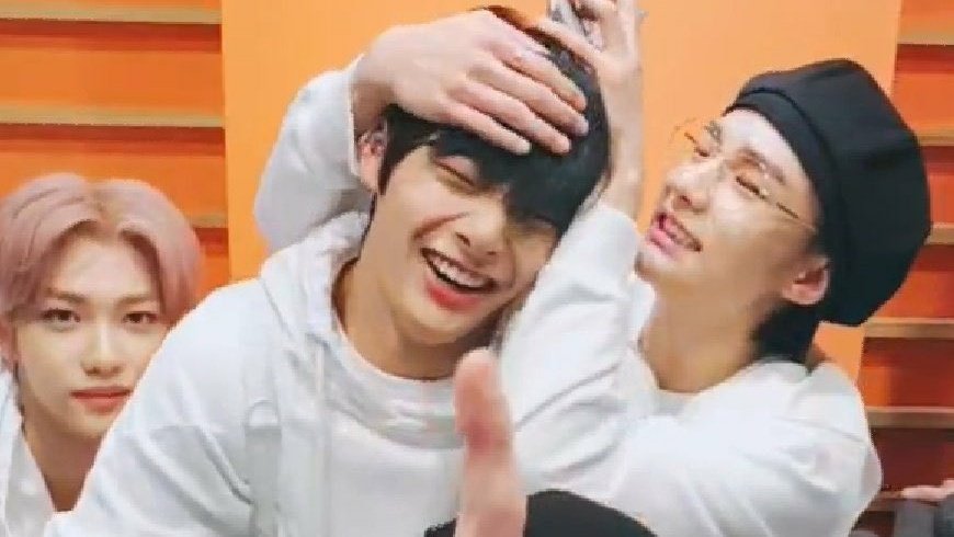 Iittleinnie's tweet photo. hyunjin's love for i.n is so endearing :( https://t.co/atvcF5zgNf