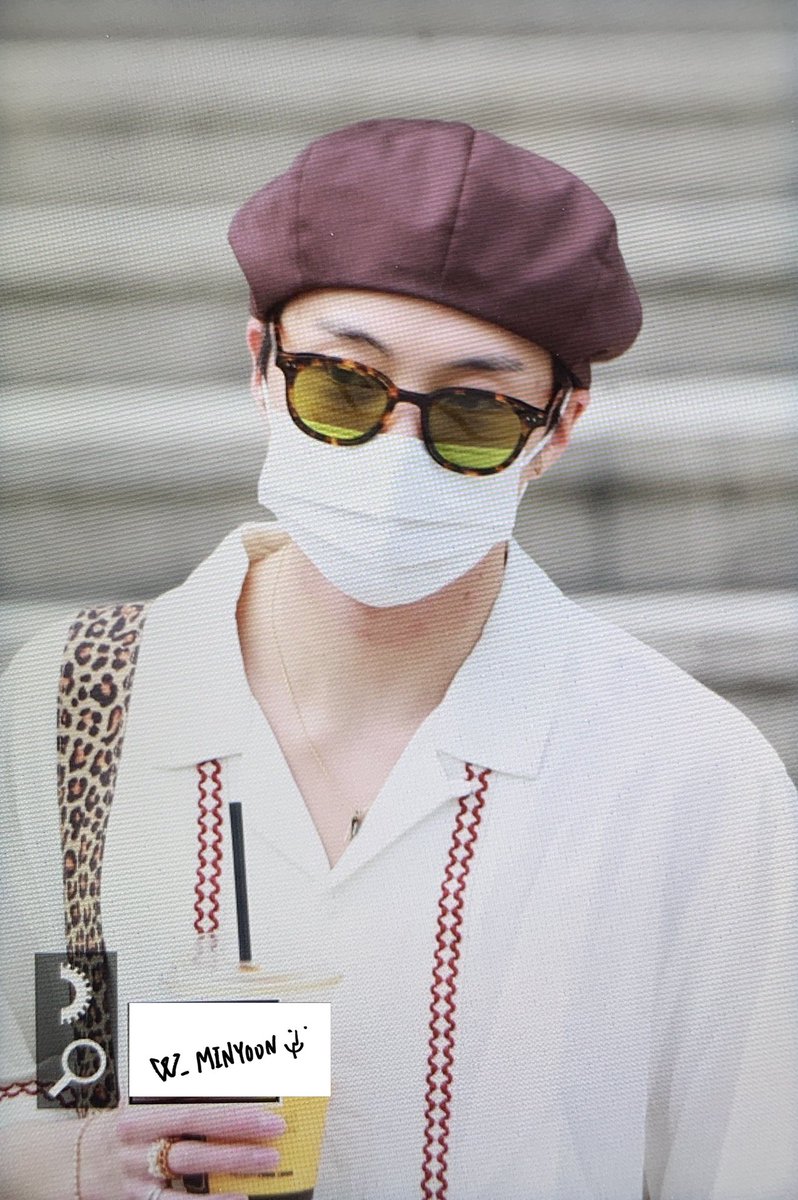 W_MINYOON's tweet photo. 210803 퇴근

@official_yoon_ 
#WINNER #위너 #강승윤 #승윤 #kangseungyoon #yoon https://t.co/ifsC0ik91g