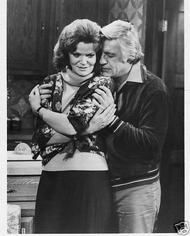 FORGOTTEN TV SHOWS: 13 QUEENS BLVD, 1979 ABC #13QueensBlvd #tvshow #sitcom #EileenBrennan #MarciaRodd #JerryVanDyke #ABC #1970s #aptbuilding #FrancesLeeMcCain #forgottentvshows