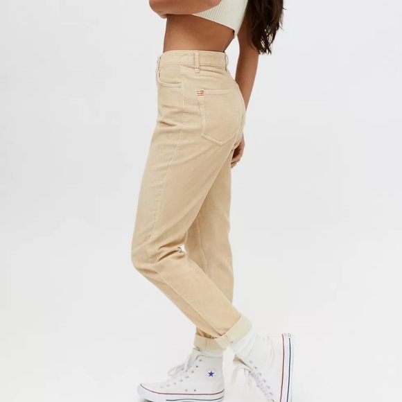 dancscer's tweet photo. So good I had to share! Check out all the items I'm loving on @Poshmarkapp #poshmark #fashion #style #shopmycloset #gap #lineamaglia #bdg: https://t.co/LECnjHWeFT https://t.co/8JVYGjxEm8