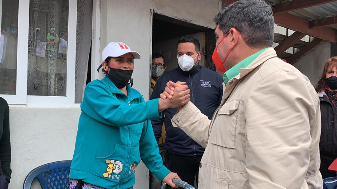 JEHYSONGUZMAN's tweet photo. ¡MUNICIPIO RANGEL! Casa a casa en el sector La Toma, en el Páramo merideño junto a nuestro al pueblo que saldrá victorioso este próximo Domingo 08 de Agosto.

#EpaPSUV https://t.co/n4IVJwXsf0