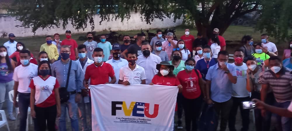 ApureBatalla4F's tweet photo. #2Ago #ApurePSUV Nuestra Juventud y Estudiantes Universitarios #FVEU D #Apure Respalda El Apoyo Absoluto a Nuestra Pre-Candidata a La Alcaldía Del Municipio San Fernando, Prof. Ofelia Josefina Padrón. 

Este #8Ago Gana El Pueblo.
@NicolasMaduro
#EpaPSUV2021
#CuidémonosDeLaCovid19 https://t.co/uEP2ax03gB