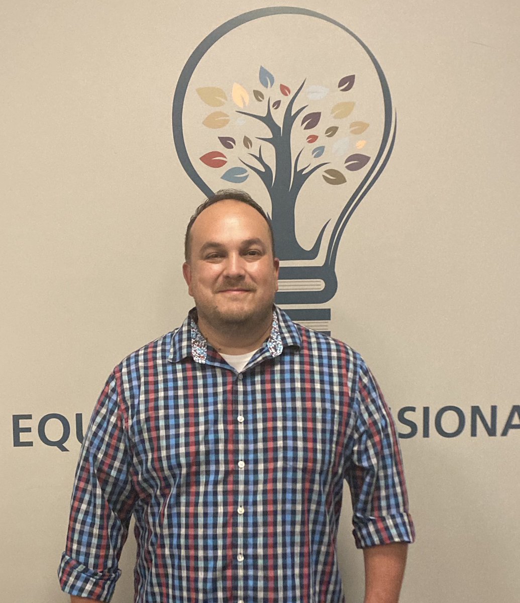 2KatShoPUSD's tweet photo. Great to welcome our new @PomonaUnified @PUSDEquityPL #HistorySocialScience #TeacherSpecialists, Hector Gonzalez @flash_gonzalez! Blessed to have worked with this incredible teacher leader both as a former @LorbeerPUSD Longhorn and @EmersonPUSD Eagle. Excited to have you onboard! https://t.co/J2LcwWSea1