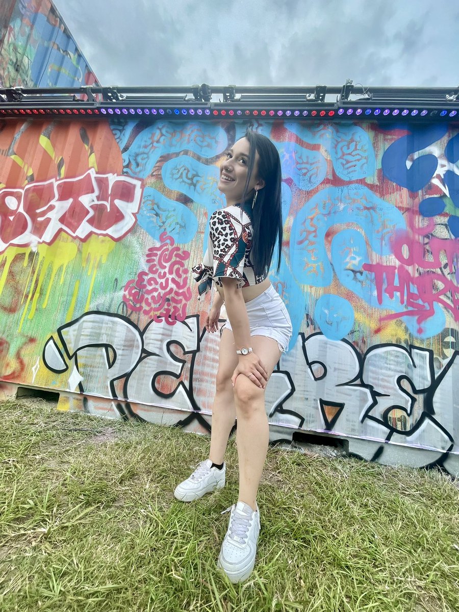 PapiKimbo's tweet image. 22 🥳🥳 #VibraUrbana