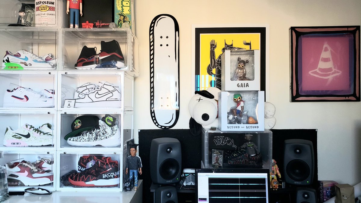 ParanormL's tweet photo. One sliver of my #art collection.
@kaws @joshuavides @HEBRUBRANTLEY @mrdozegreen #StevenHarrington #javiercalleja @Genelec #basquiat #hebru #mfdoom #kaws @ATCQ #jdilla #designer @pietparra #parra #emeliogarcia #keithharing #airmax90 #calleja @WESTSIDEGUNN #dozegreen #andywarhol https://t.co/yxiZkwQ1nJ