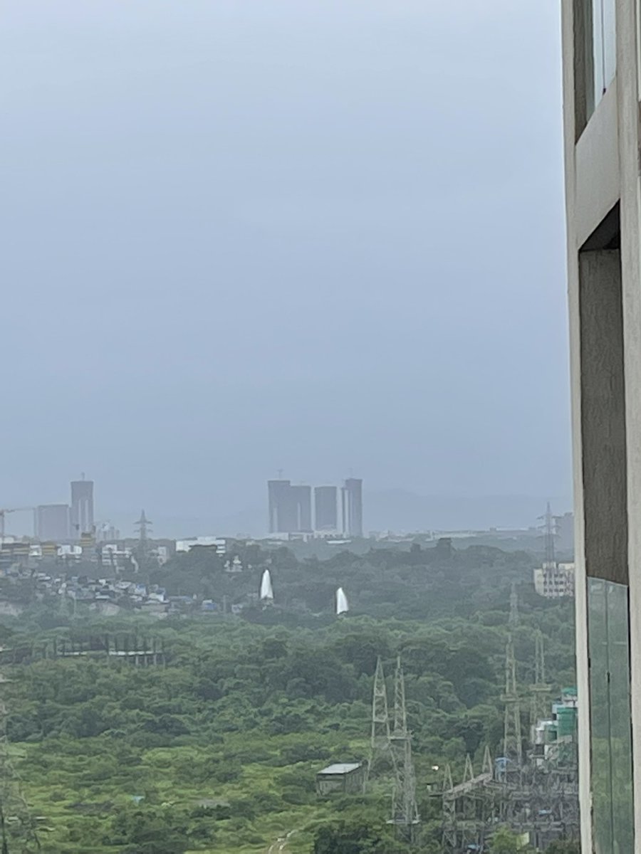 monikanavalkar's tweet photo. There is a pipe burst somewhere in Aarey @mybmcWardKE @mybmc … please look into it URGENTLY… https://t.co/7ARvABUSsm