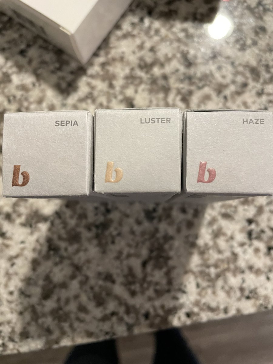 lester_taryn's tweet photo. I’m in love with these new make additions. #beautycounter #cleanbeauty https://t.co/VGRiovNdul