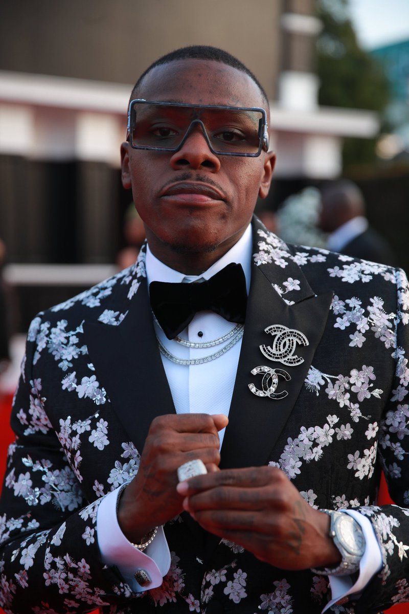 Blacktelligence's tweet photo. damn they crushin #DaBaby . they dnt care bout #DaApology , they takin all #DaBookings and made him  #DaVillain  . 🤣🤣🤣 https://t.co/YlNmAffxg3
