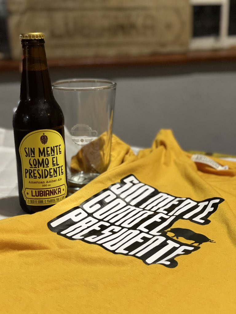 LubiankaP's tweet photo. @absurdocali + @lubiankadc
No lo pensamos dos veces, nos juntamos para hacerte sonreír
#😄 #😆#😃
Te presentamos nuestro dúo #meme
👉🏼 1. #fourpack de cerveza artesanal + una camiseta con mensaje #sinmentecomoelpresidente, varios colores para mujer y hombre.
#calicolombia https://t.co/3gbxtYzjW9