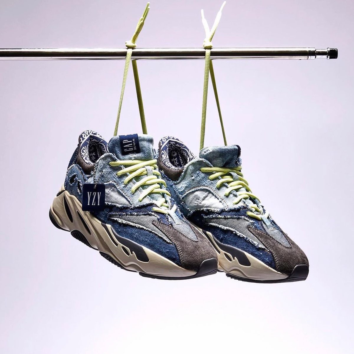 sneakerhack1's tweet photo. YEEZY x GAP 
the Shoe Surgeon custom https://t.co/7abRcWgLeQ