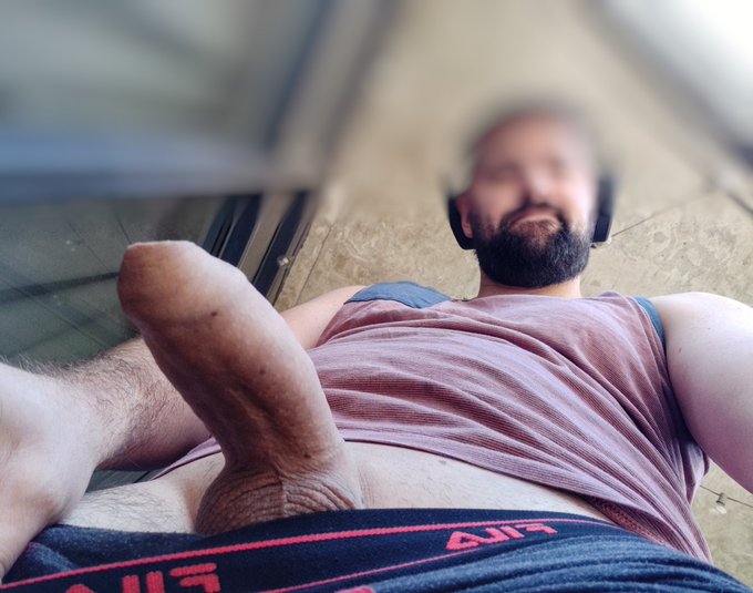 Daddy needs his cock worshipped now https://t.co/NkIY4ZUpJY