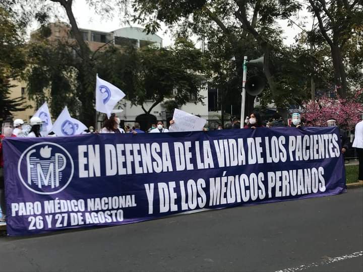 ZerNaty's tweet photo. Ese trío de lacras TELESALUD A SUS AMIGOS LOS PONEN CON 6500 A 9000 SOLES Y ENCIMA BUSCAN  GENTE CON"SECUNDARIA COMPLETA"QUE NO SABEN NADA DE SALUD PÚBLICA Y CON 3000 INVESTIGUEN POR ESO HAN MALGSTADO EL DINERO. Y LOS NOMBRADOS CON 3300 INJUSTO!! @HCevallosFlores @PedroCastilloTe https://t.co/th4aGsgp5n