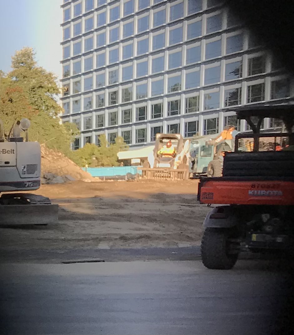 MagicAndWalnut's tweet image. Vertical construction on the #DisneylandHotel’s new #DVC tower has begun with installation of a row of metal pilings (peeking out over the top of a construction fence) near the Goofy’s Kitchen/Conference Center building. Nearby, a construction crew grades and preps the site.
