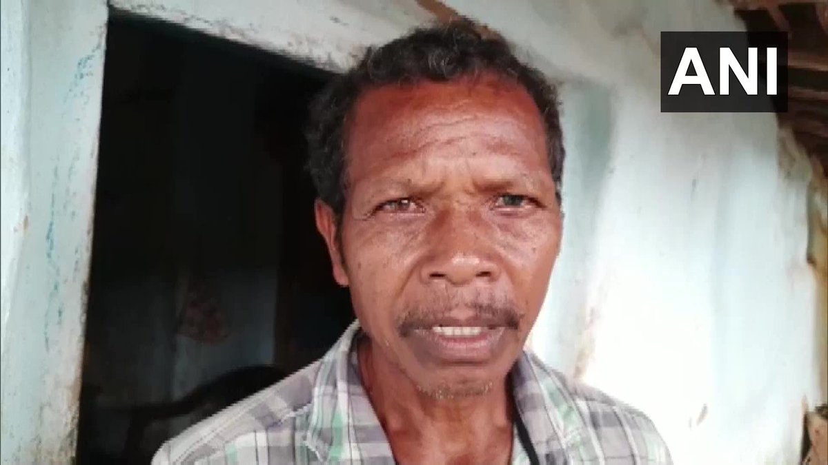 ANI's tweet photo. Jharkhand: Family of Salima Tete -a member of the women's hockey team that will play in semis tomorrow at #Olympics- wish her the best

Her parents, at their residence in Badkichapara, Simdega say, "We're very happy, very proud of her. We hope that they come back with gold medal" https://t.co/osMDwBTM6V