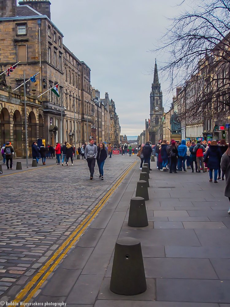 Edinburgh 🏴󠁧󠁢󠁳󠁣󠁴󠁿 😍❤️📸

#cityscapes #streetphotography
#travelphotography #BeautifulCity
#adventures #citywalks #Beforecovid #memories #Streetcaptures #Solotravel #ExploreEdinburgh