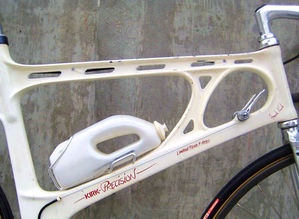 dorfman_baruch's tweet image. The idea of using magnesium to build a bicycle #frameset is nothing new. One of the first ever to hit the scene was Frank Kirk&apos;s 1980s bike that looked like Swiss cheese, albeit very tasty cheese autoevolution.com/news/ducati-s-…