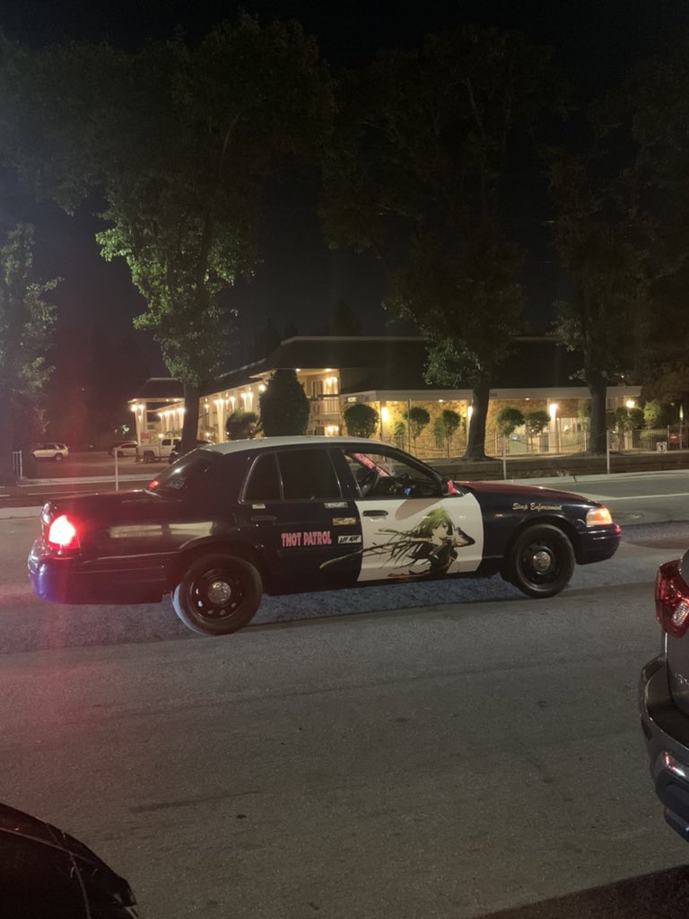 studpham's tweet image. is this allowed? lol