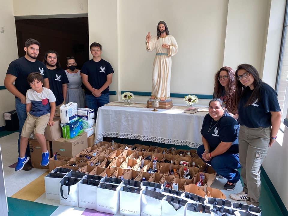 KymsKlosetSA's tweet photo. This is where your shopping money goes. This summer we have these programs actively operating. As well as our continued programs

*Summer Feeding Program for school aged children
*Senior Summer Bags
*Homeless Summer Bags
* Summer Animal Play 
* 18plus Social Events
*Water Safety/ https://t.co/4aGsp3lHPy