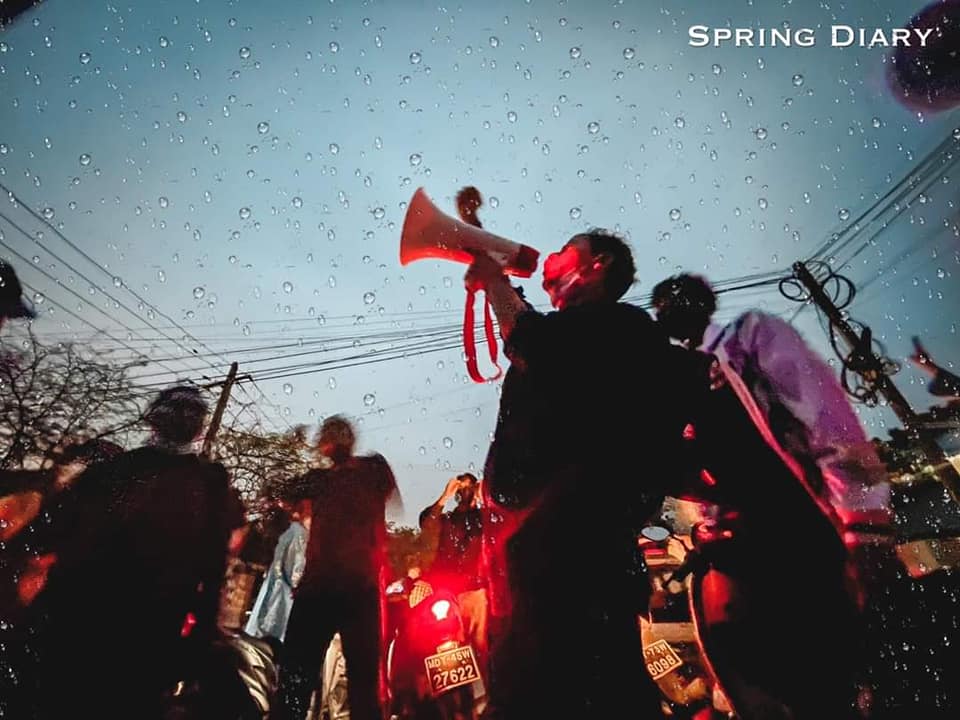 Residents of Mandalay took to the streets on Monday night to show their opposition to the military regime. (Photo: Spring Diary)
#WhatsHappeningInMyanmar