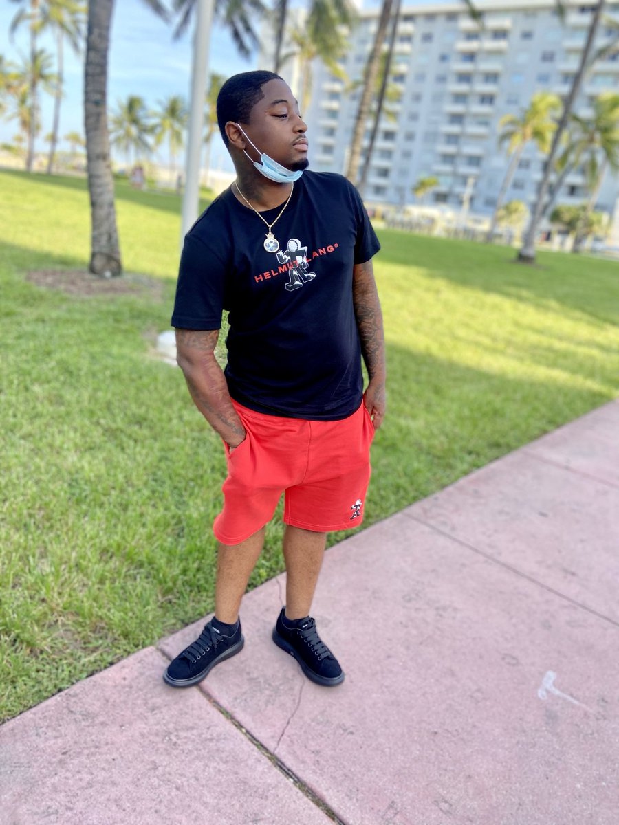 newmoney_c's tweet photo. NO CAPTION NEEDED🚦🖤🦾 https://t.co/0xBiQYNyv4