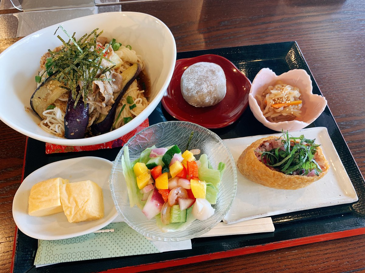 kanmichakura's tweet photo. 8月のランチ
#にしむら総本舗 さんの結城そうめんを使用したさっぱりとしたランチです☺️
ランチは数量限定なので
ご予約をオススメ致します🥰

#結城カフェ #結城ランチ #甘味処 #甘味食べ放題 #テイクアウト https://t.co/870zNpYqaL