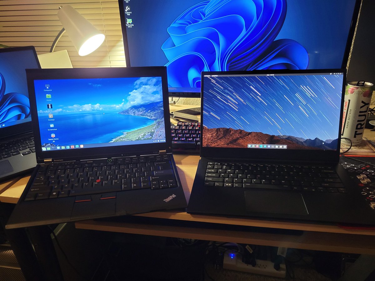 OptiplexPrime's tweet photo. My original 2011 ultrabook. Given away four times always comes back home to me somehow. Next to my 2021 Ultrabook. 2nd gen i5 to 11th gen i5 is pure insanity. #thinkpad
#X220 #LemurPro https://t.co/YlvtWNrcY4