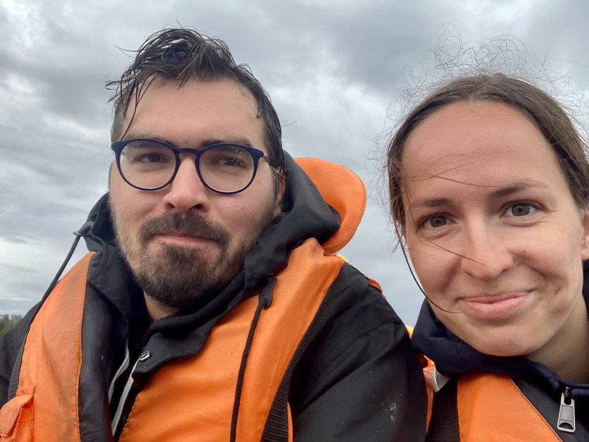 Это мы с Фирой уже пережили два шторма в лодке из двух и еще не знаем, что по пути домой у его тачки закончатся дворники.