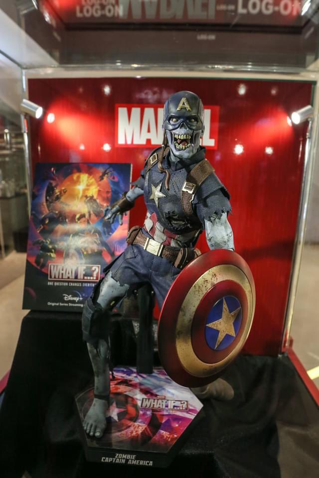 Colombianlove41's tweet photo. Some shots of the @hottoysofficial #Zombie #CaptainAmerica from #Whatif at the #SummerShowcase #marvel #mcu #collection #collectibles #geek #nerd #hottoys #HiDefNinja #HDN @hidefninja @marvel @MarvelStudios https://t.co/cx1Ro9FNaM