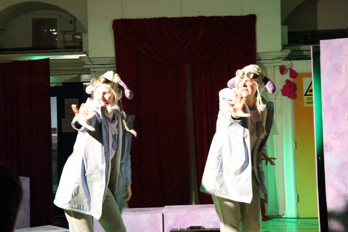 StMargaretsLDN's tweet image. It was wonderful to welcome @_ElephantTalk to @StMargaretsLDN for their inspiring and moving family show &quot;Finding Percy Erebus&quot;. They turned our hall into a magical performance space! Have a look at the photos! #puppets #theatre #storytelling #TowerHamlets