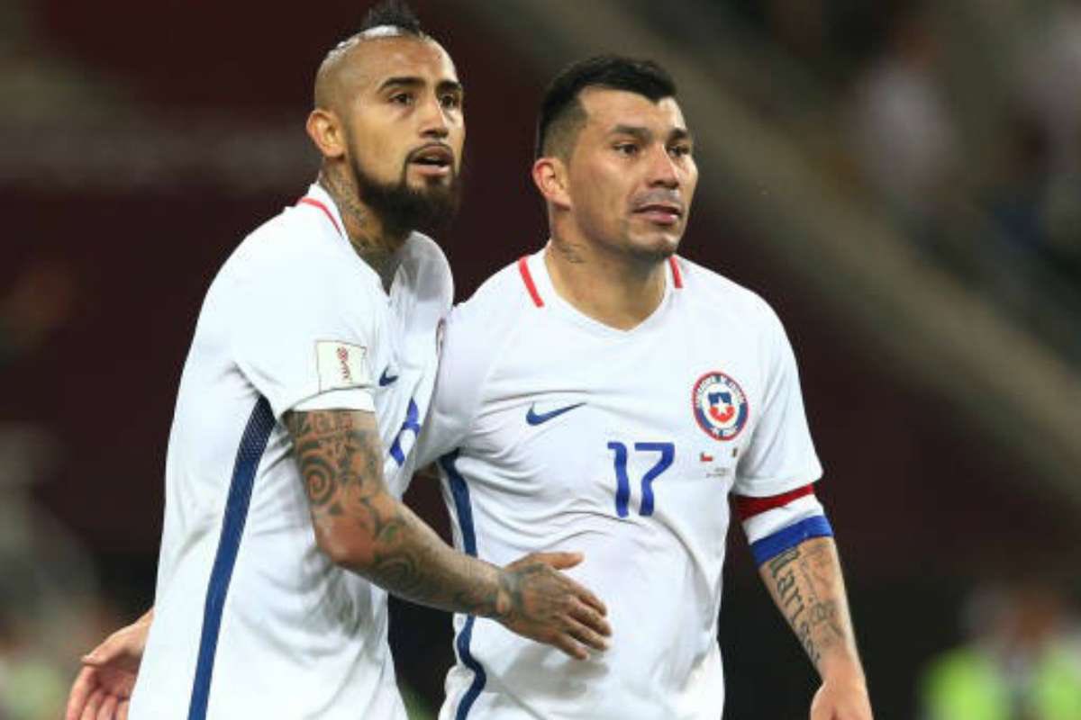 kingarturo23's tweet photo. Feliz cumpleaños hermanito @MedelPitbull 🎂🎁🎈🎁🎂te deseo un maravilloso día junto a tu familia, muchas bendiciones!!!🙏🏽❤️ te quiero bro!!!❤️ una vida juntos y espero que sean muchos más y sabes q cuentas conmigo en todas cuando sea, donde sea y con quien sea!!!🔥💪🏽🙏🏽👌🔥💣❤️ https://t.co/g8YyGb80Cn