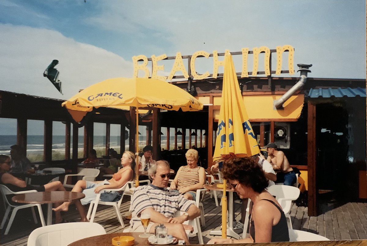 #Texel BeachInn Sweet memories #Beach #BeachInn <a href="/ACvHeijningen/">JeanettevHeijningen</a> Kwam deze foto tegen in oude schoenendoos 🤣😂