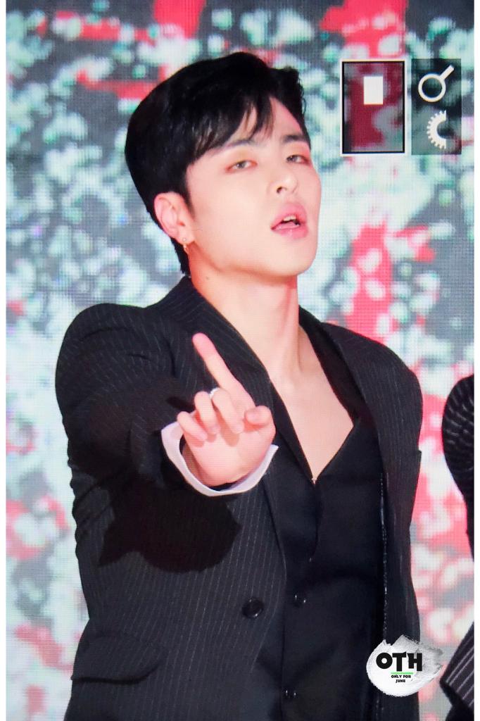 junhoefolder_'s tweet photo. #JUNHOE #구준회 #iKON @tkwpcnfak ☽︎ https://t.co/E2mB4FN7lw