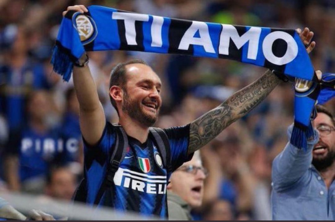 Обои forza inter. Рома интер 2021. Интер футбольный клуб состав. Inter team photo. Интер милан значок.