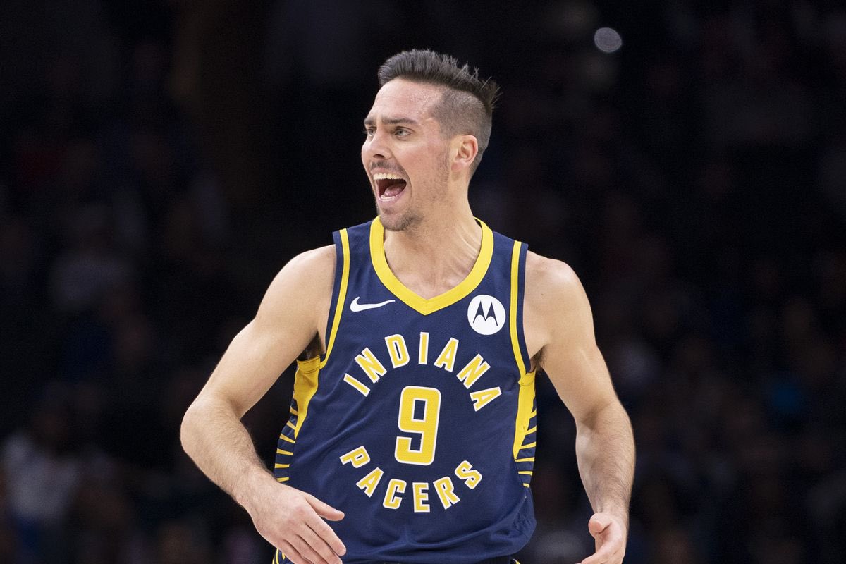 restoftheleague's tweet photo. T.J. McConnell in 2015: Undrafted 
T.J. McConnell in 2021: $35 million contract 

Alex Caruso in 2016: Undrafted
Alex Caruso in 2021: $37 mil contract, NBA Champion

Duncan Robinson in 2018: Undrafted 
Duncan Robinson in 2021: $90 mil contract 

Perseverance is everything. https://t.co/10ISUPHQft