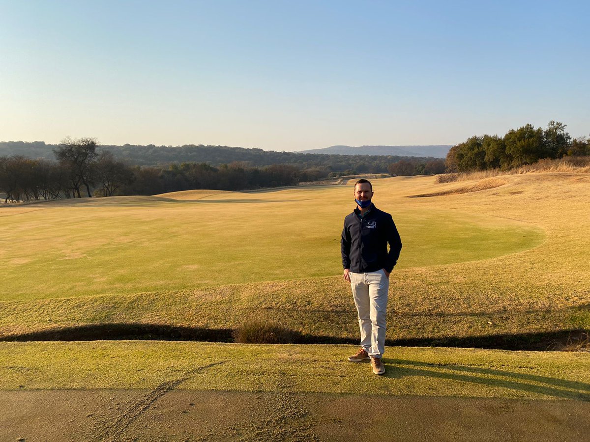 Talking_Turf's tweet image. Rory Hopper at Millvale Golf Club is cruising through Winter 🥶 with the help of #Qualibra and #PrimoMaxx 

#SyngentaturfRSA